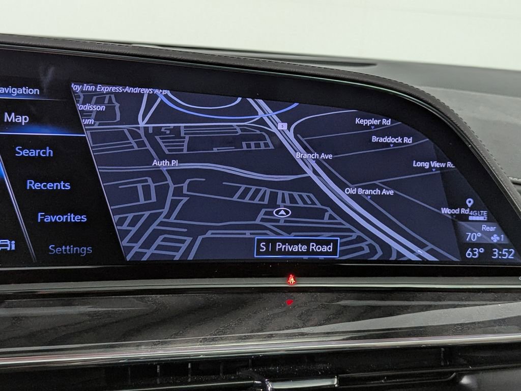 Used 2024 Cadillac Escalade Premium Luxury image 19