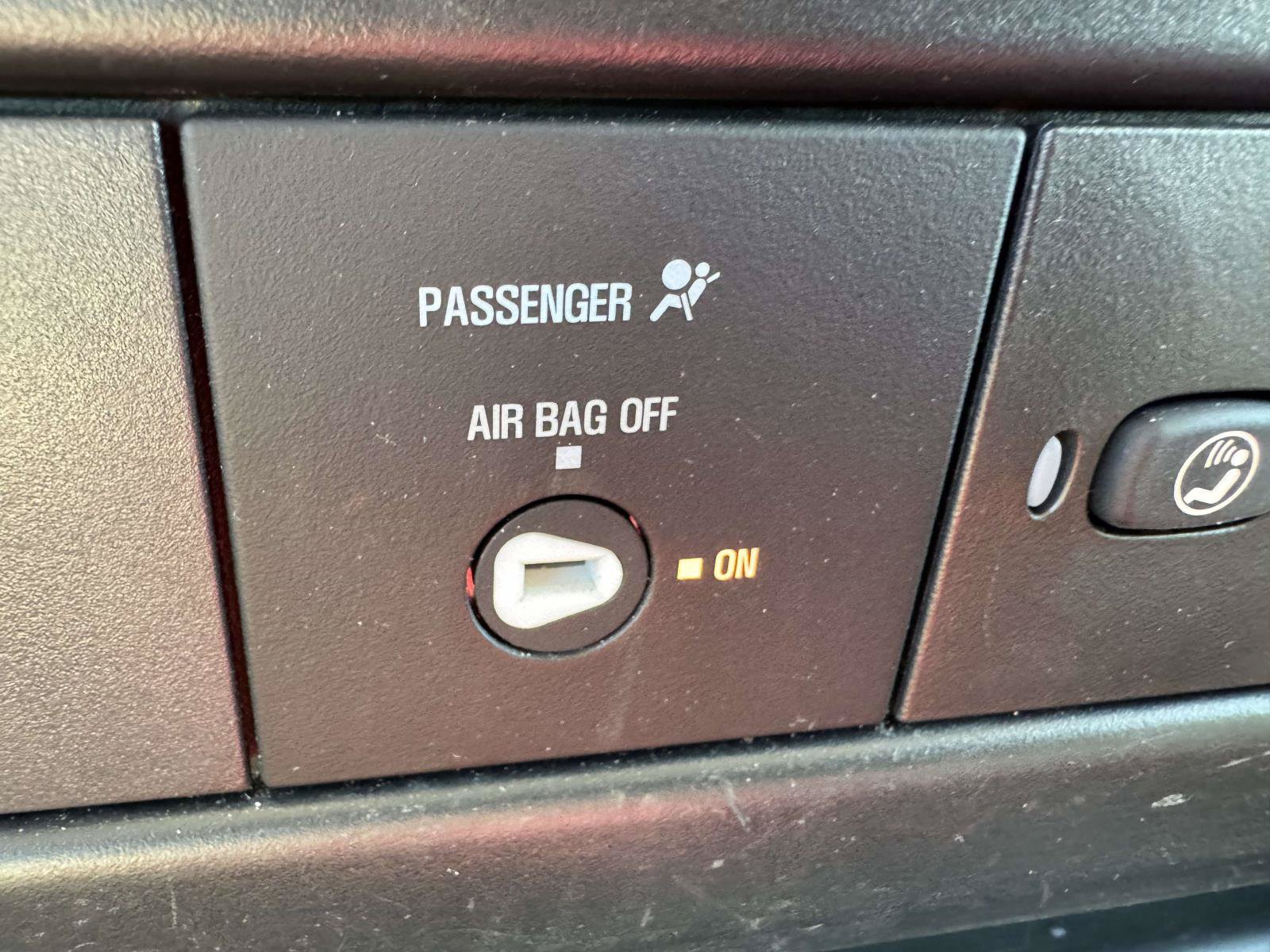Used 2025 GMC Savana 2500 w/ Driver Convenience Package RWD image 29