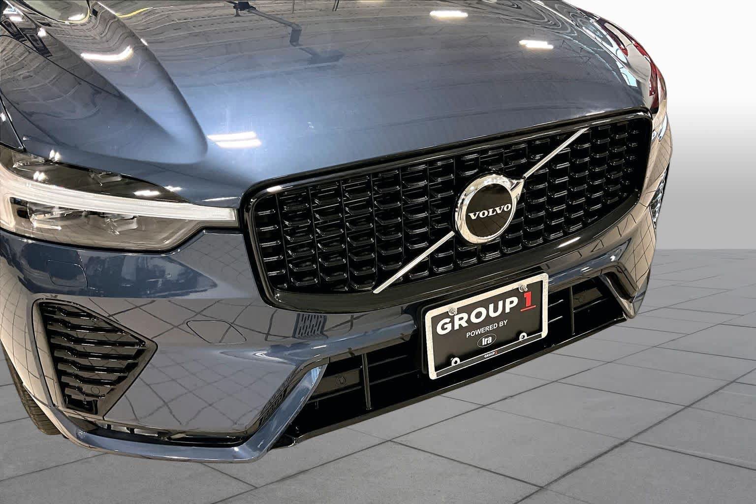 Used 2024 Volvo XC60 B5 Core w/ Protection Package Premier AWD/4WD image 30