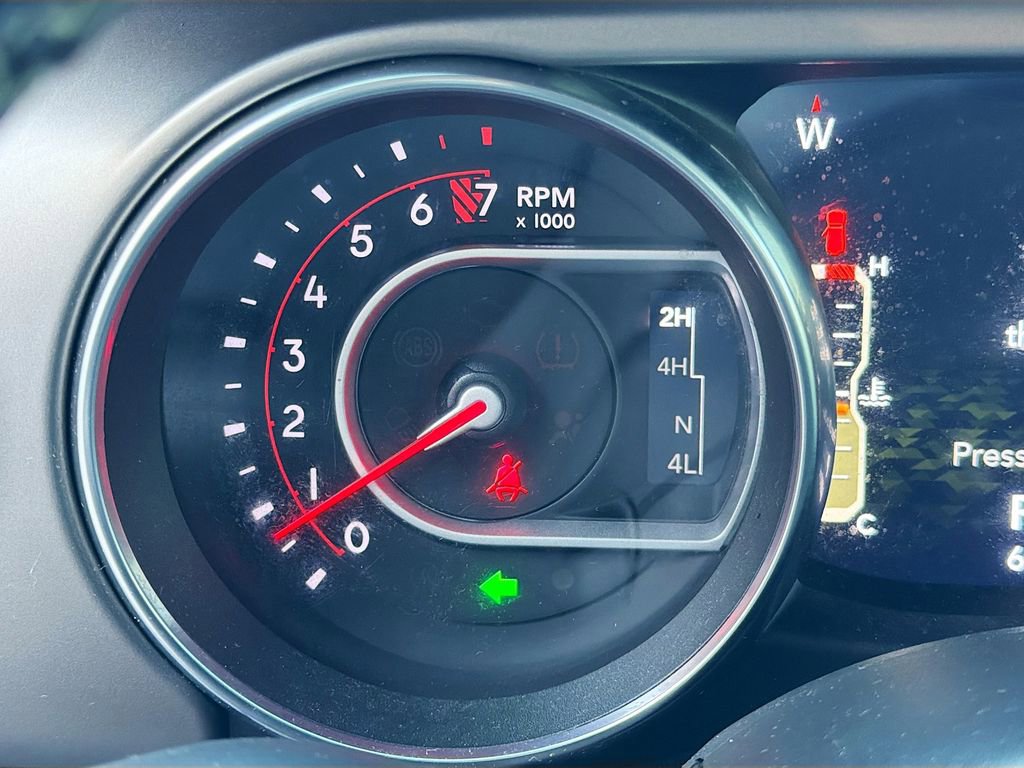 Used 2020 Jeep Wrangler Unlimited Rubicon w/ Dual Top Group image 39