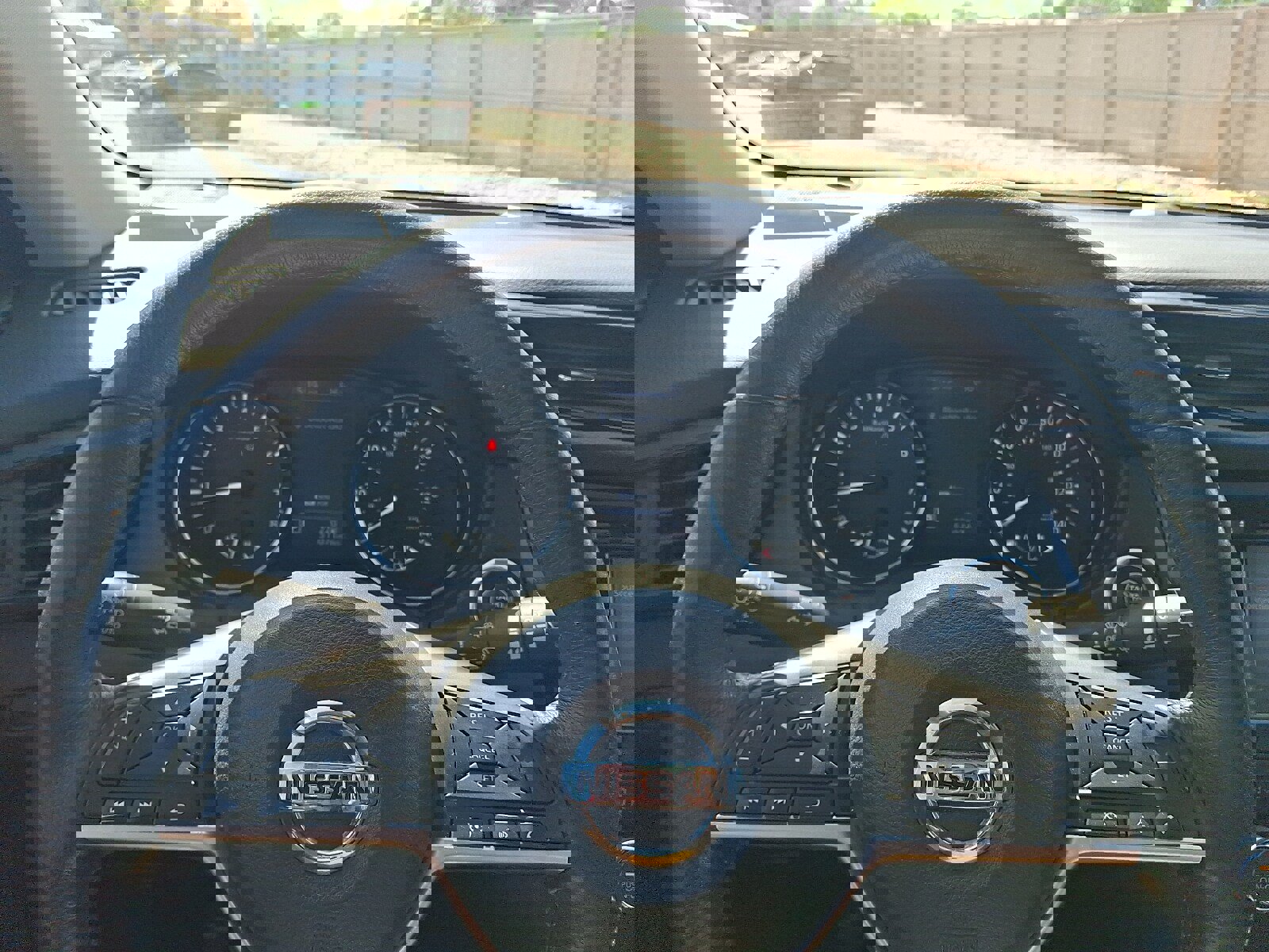 Used 2018 Nissan Rogue SV image 18