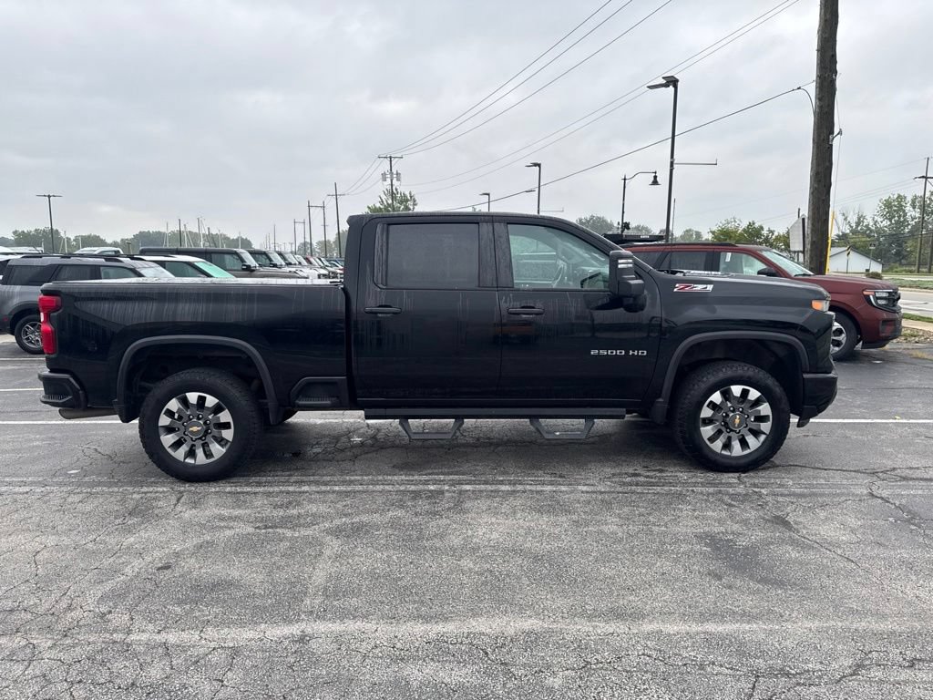 Used 2025 Chevrolet Silverado 2500 Custom w/ Z71 Off-Road Package AWD/4WD image 2