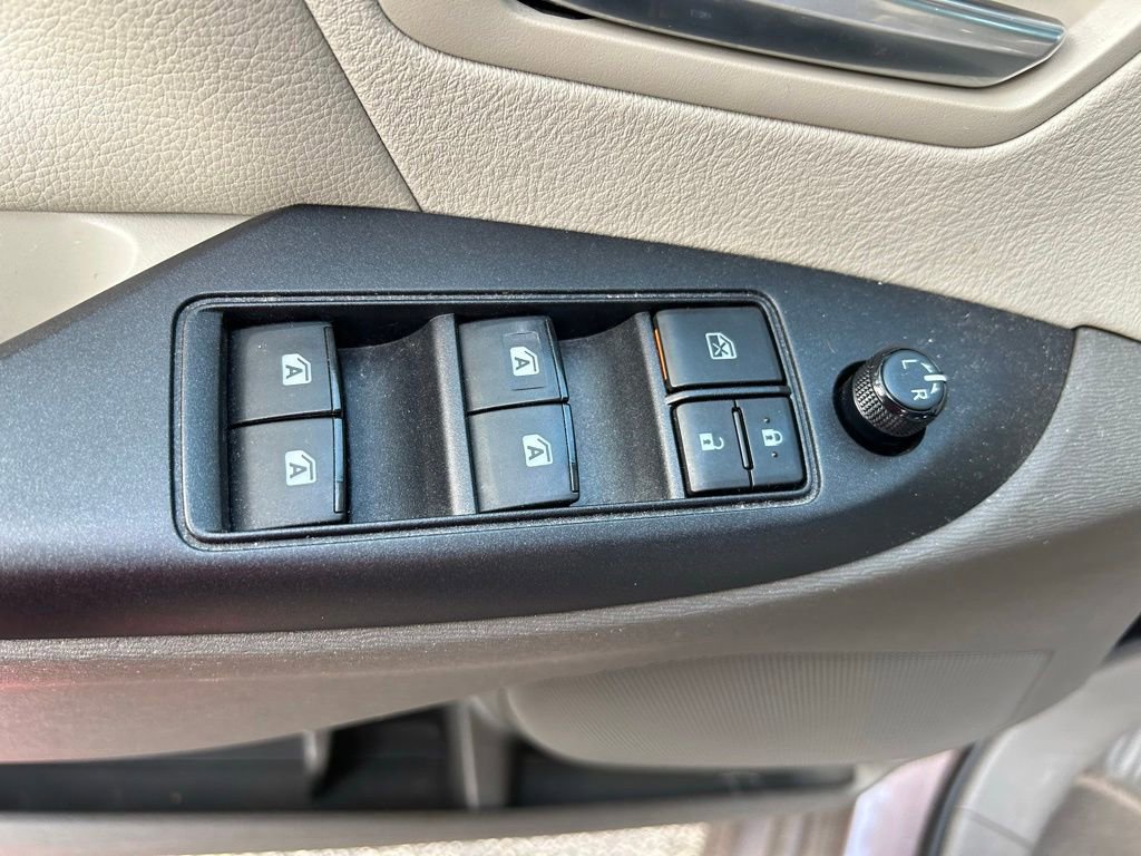 Used 2020 Toyota Sienna LE FWD image 19