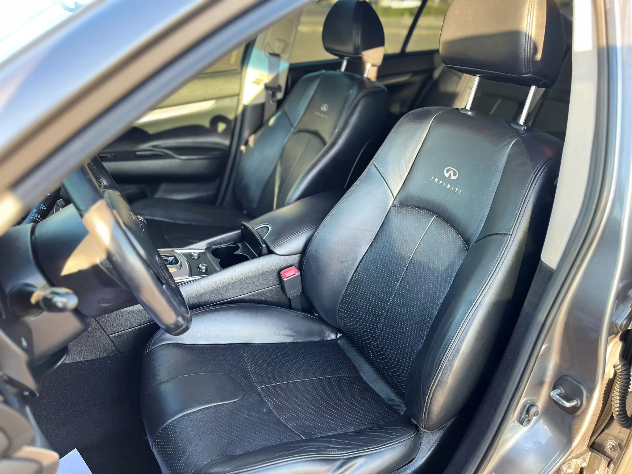 Used 2012 INFINITI G25 Journey RWD image 10