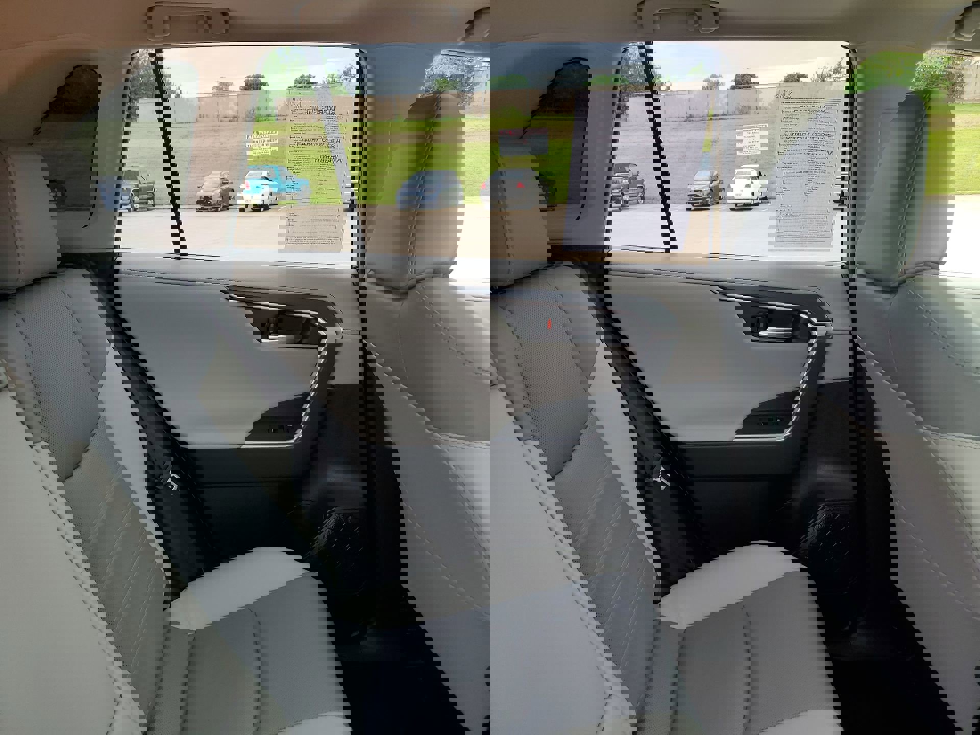 Used 2020 Toyota RAV4 Limited image 34