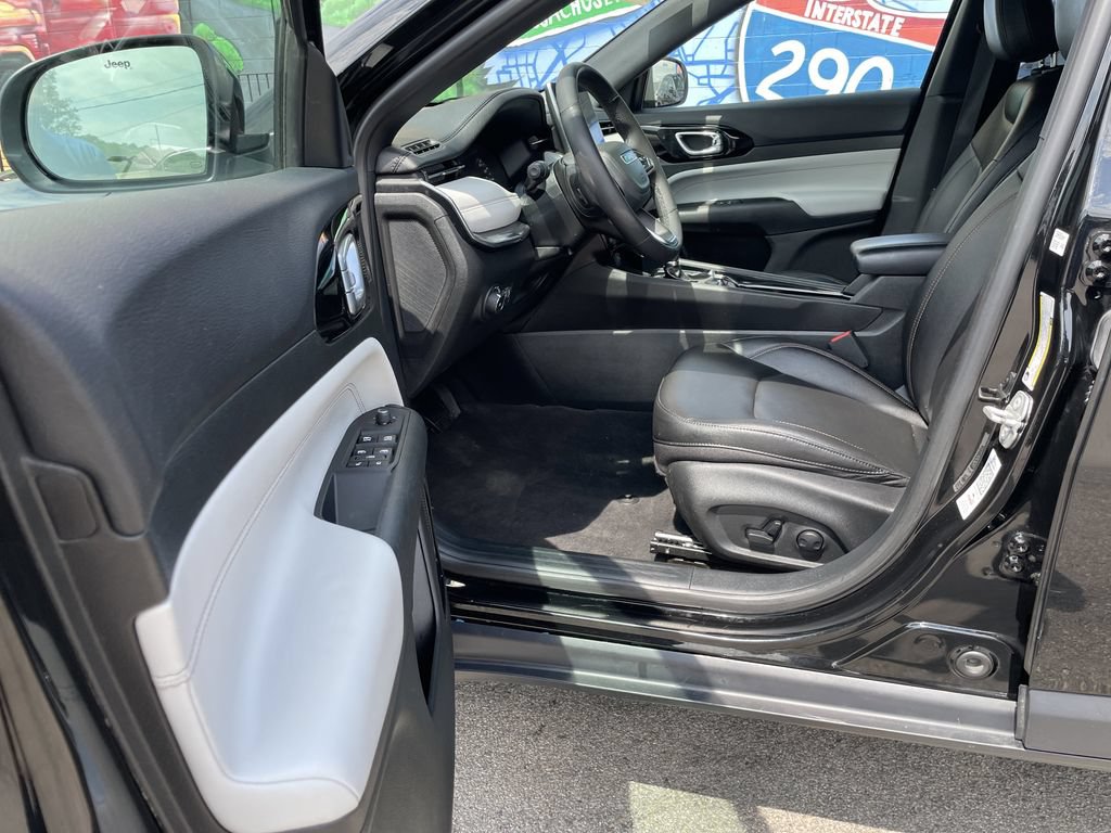 Used 2024 Jeep Compass Limited AWD/4WD image 14