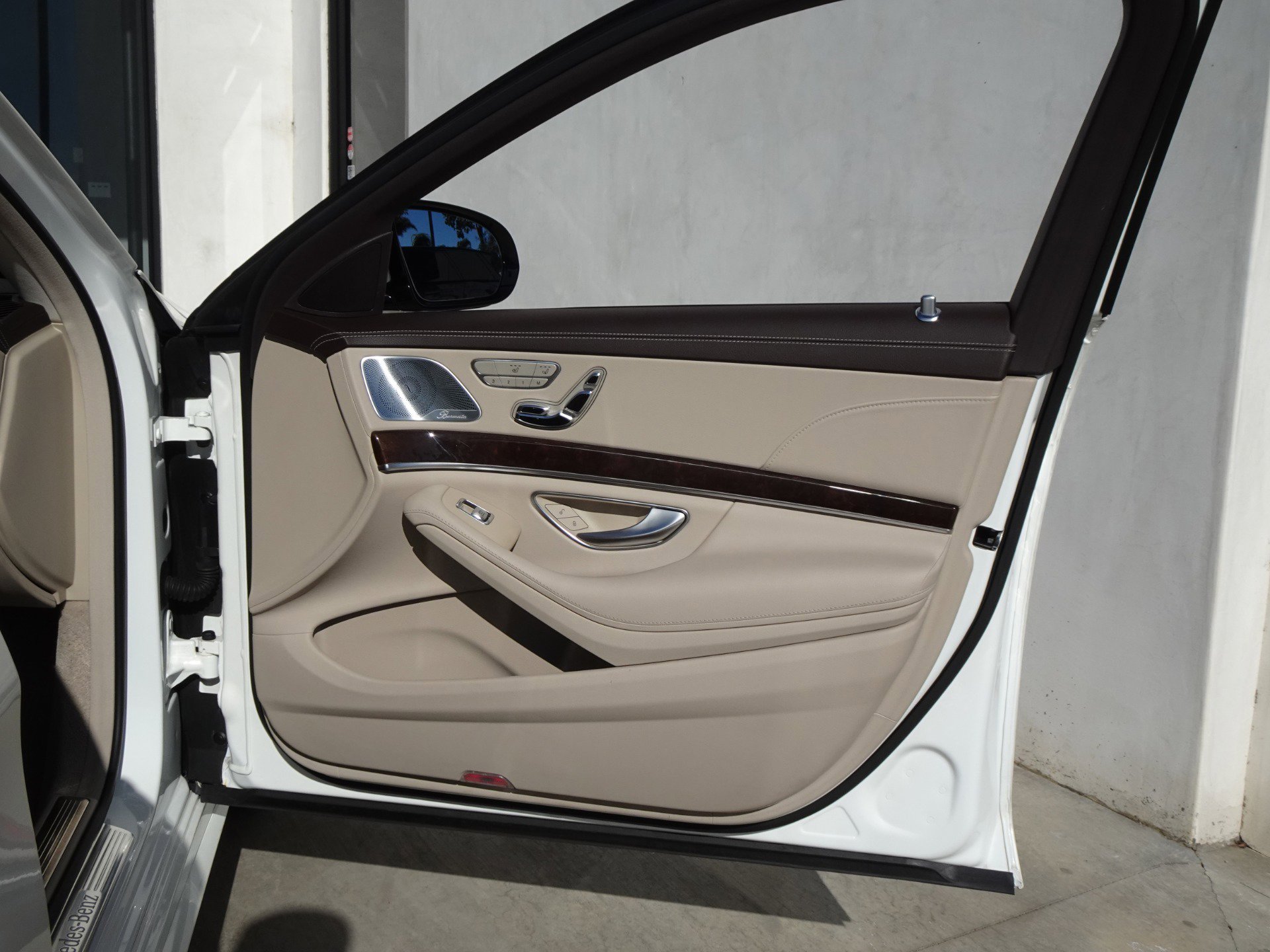 Used 2020 Mercedes-Benz S 450 Sedan w/ AMG Line Exterior image 21