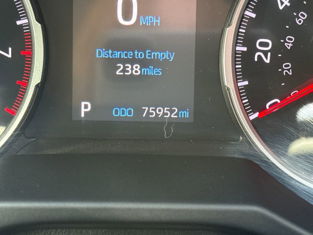 Used 2021 Toyota RAV4 XLE Premium AWD/4WD image 10
