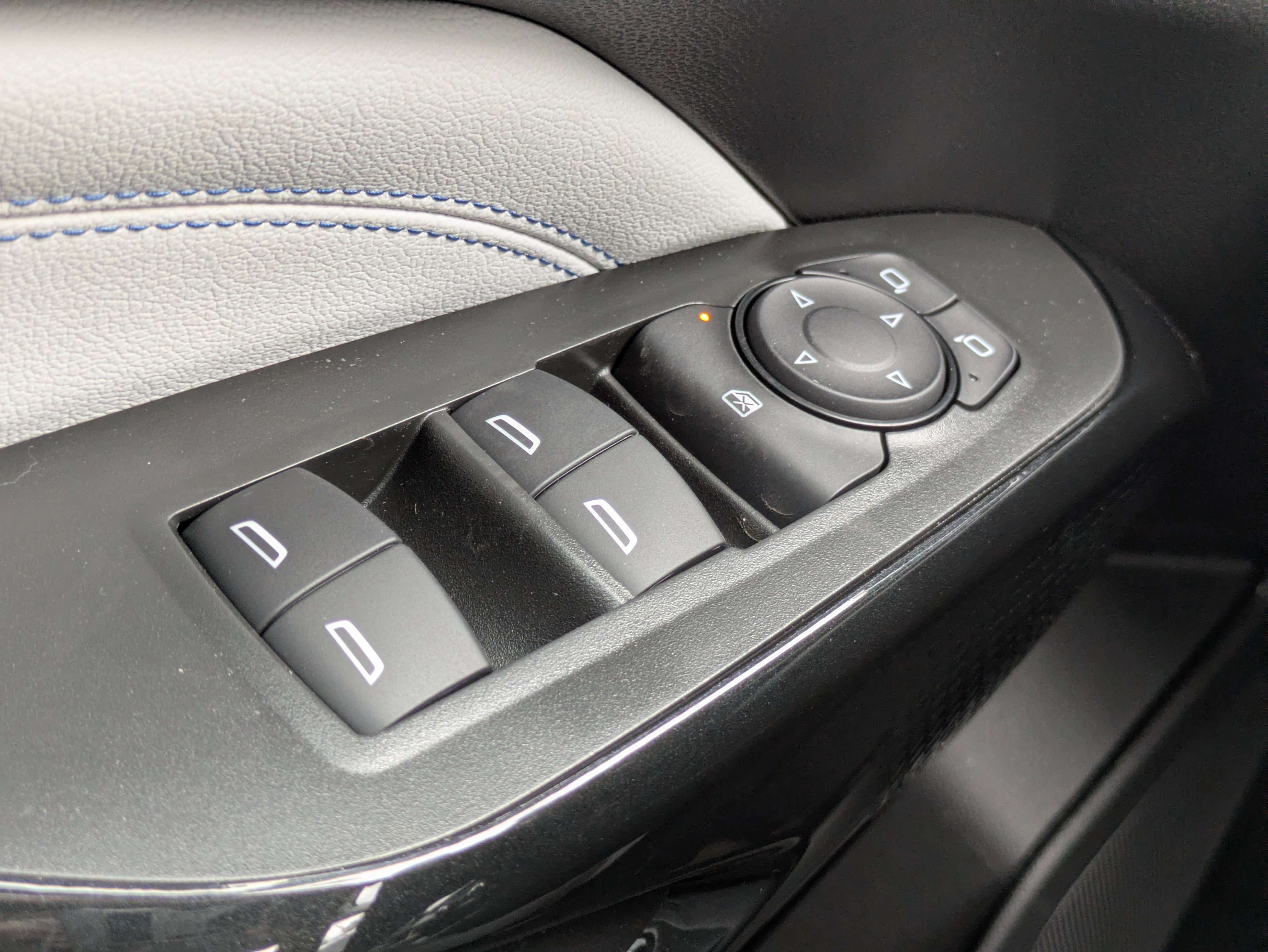 New 2026 Chevrolet Trax LT w/ Driver Confidence Package image 12