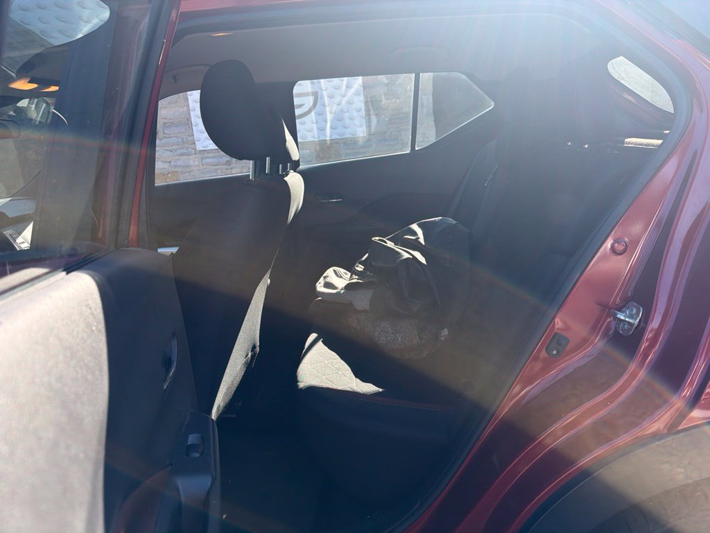 Used 2020 Nissan Kicks SR FWD image 19