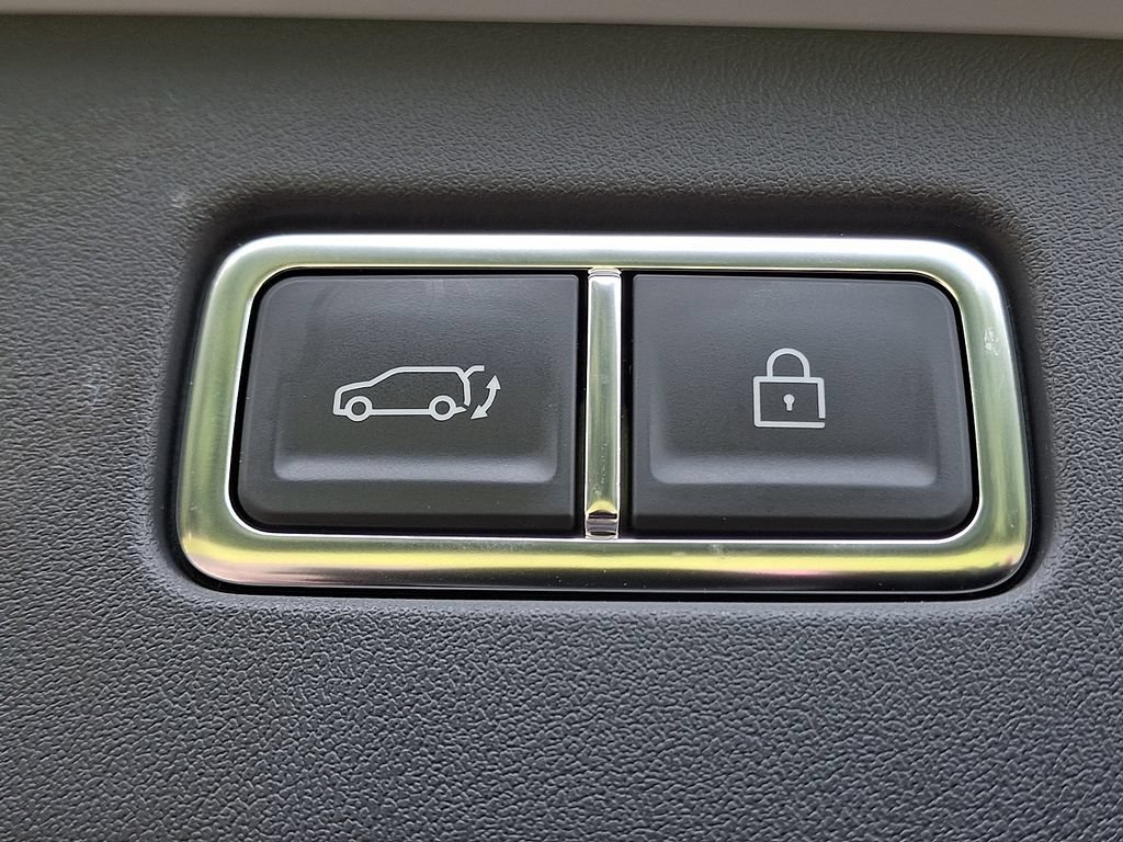 Used 2024 Kia EV9 GT-Line AWD/4WD image 30