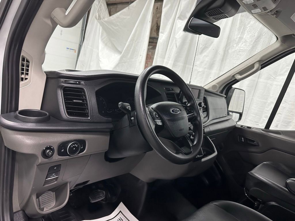 Used 2024 Ford Transit 250 148 Medium Roof Extended AWD w/ Load Area Protection Package image 15