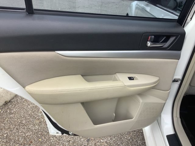Used 2014 Subaru Legacy 2.5i Premium AWD/4WD image 19