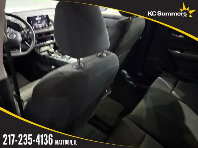 Certified 2025 Nissan Rogue SV image 27