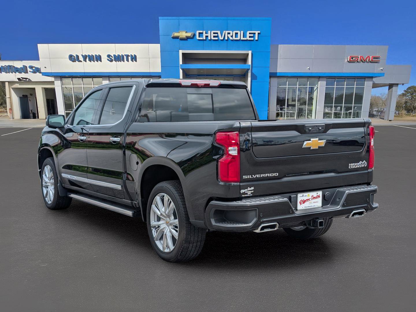 Used 2025 Chevrolet Silverado 1500 High Country w/ High Country Premium Package image 13