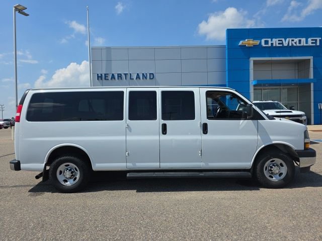 Used 2020 Chevrolet Express 3500 LT w/ LT Preferred Equipment Group RWD image 46