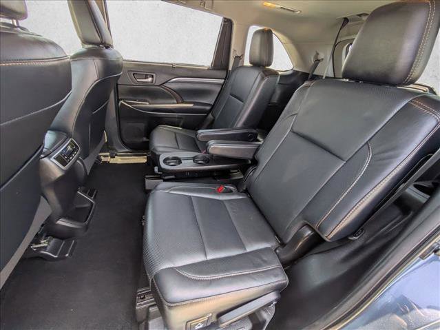 Certified 2019 Toyota Highlander Limited FWD image 20