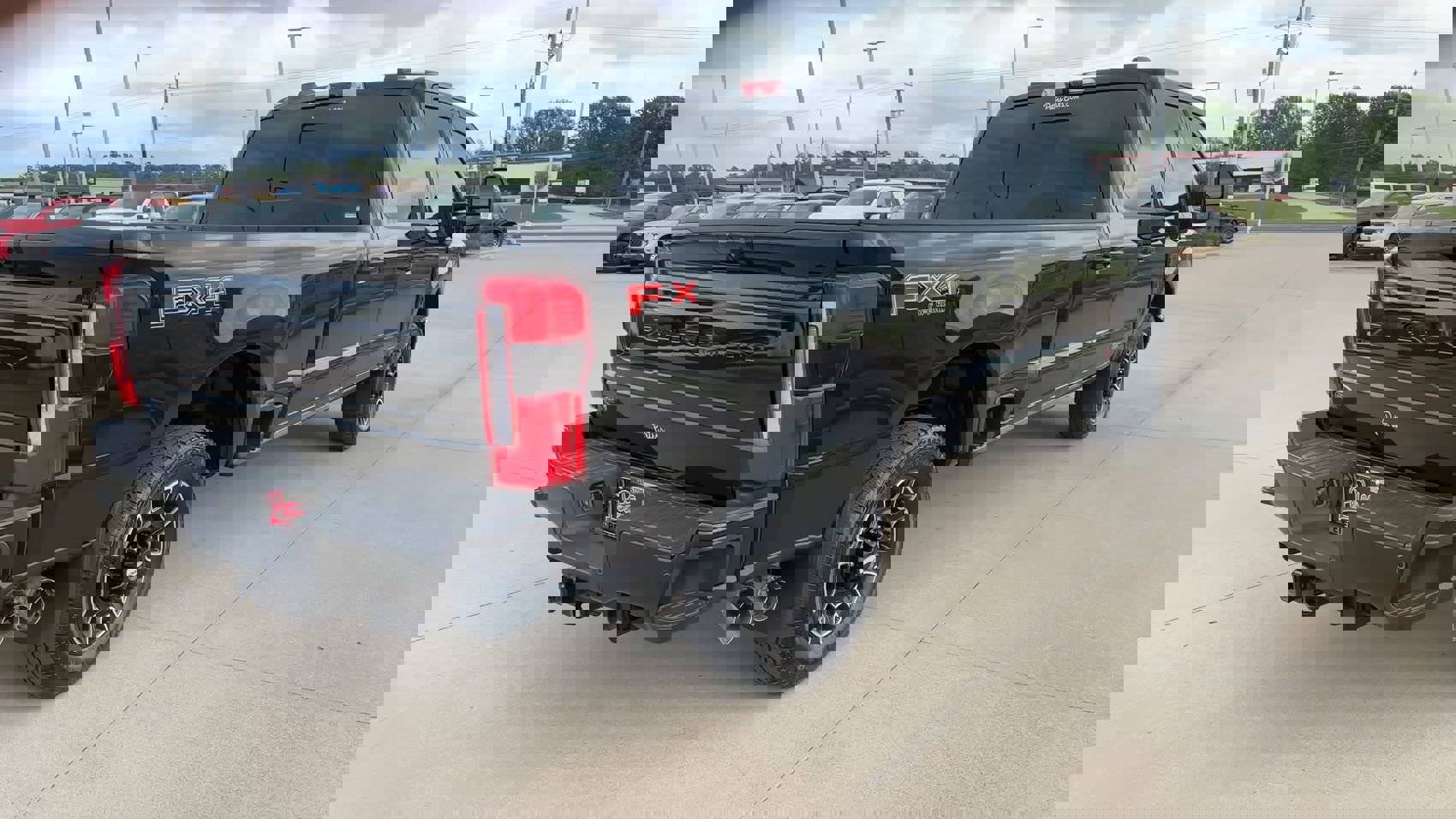 Used 2025 Ford F350 Platinum image 8