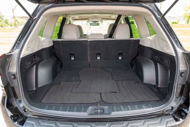 Used 2020 Subaru Forester Premium AWD/4WD image 32