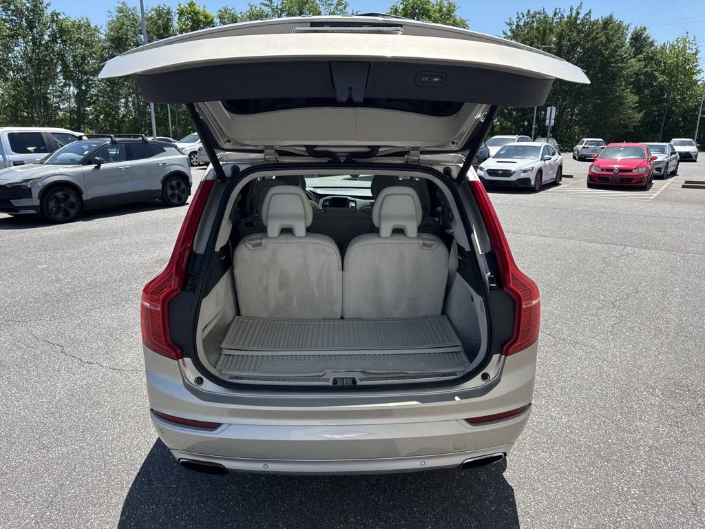 Used 2016 Volvo XC90 T6 Momentum w/ Momentum Plus Package image 10