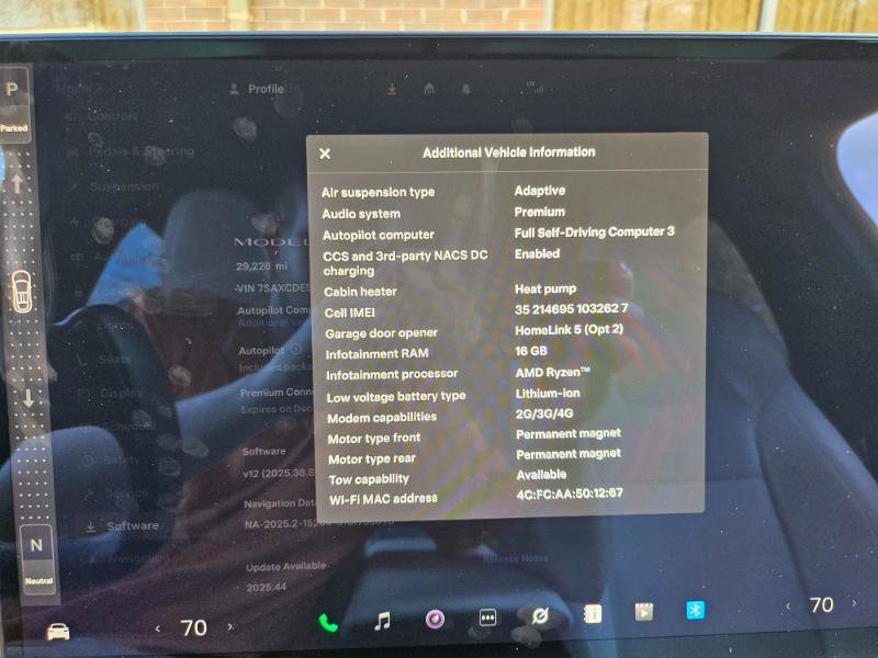 Used 2022 Tesla Model X image 5