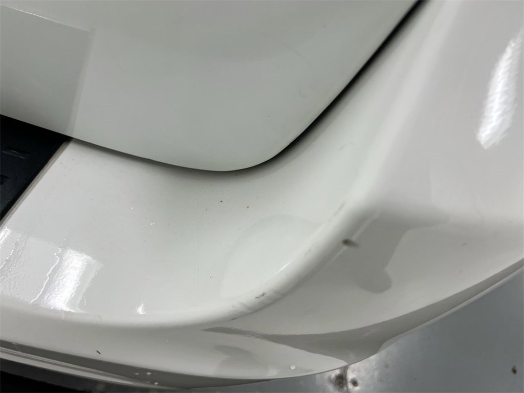 Used 2016 Chrysler Town & Country Touring image 33