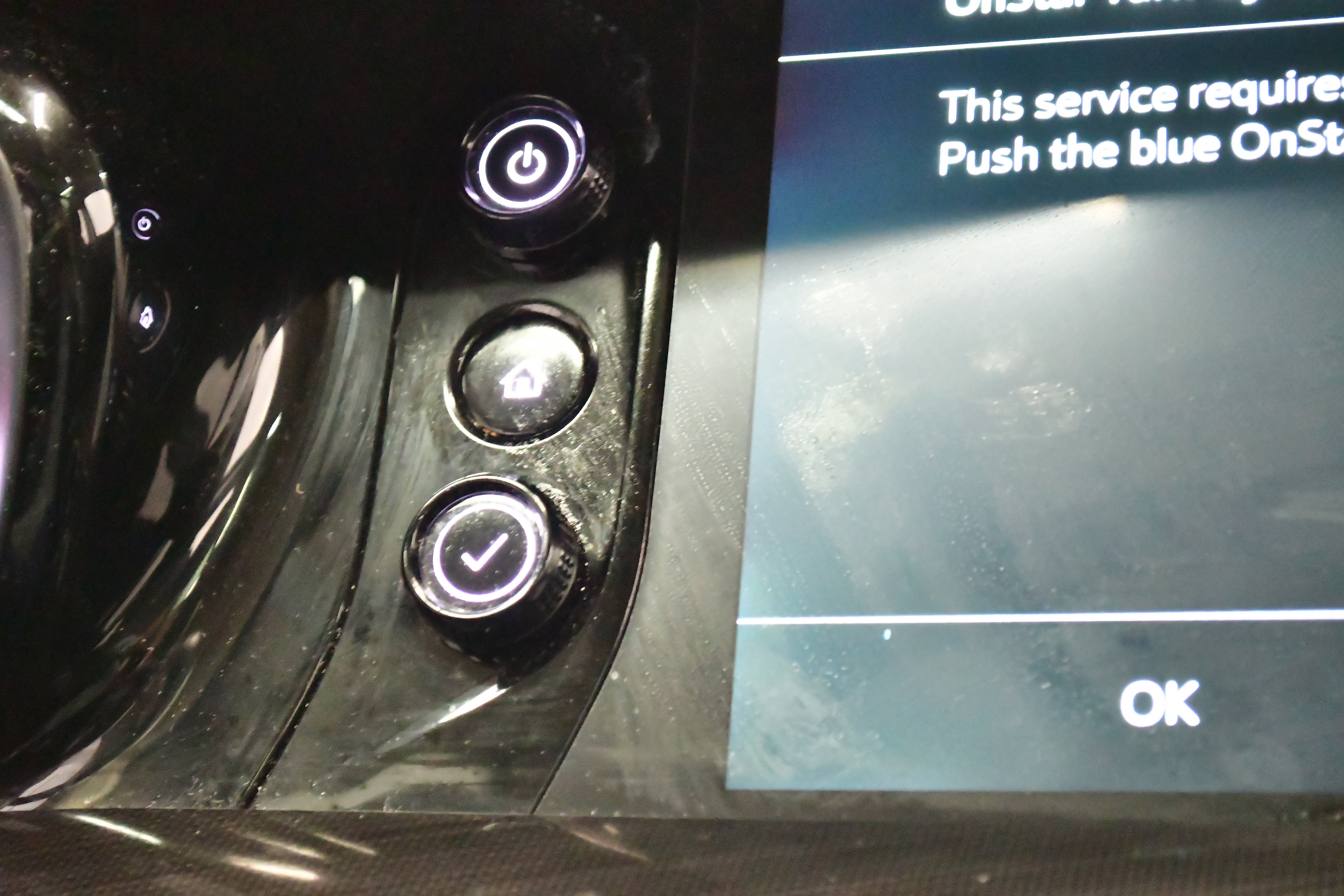 Used 2023 Buick Envision Essence w/ Sport Touring Package image 32