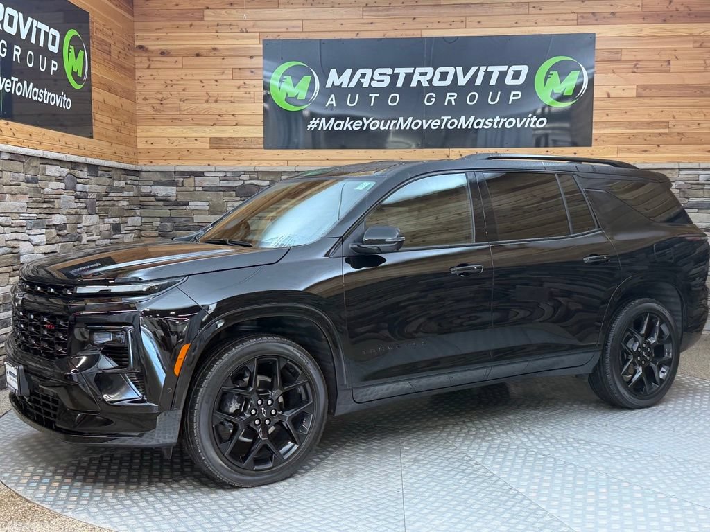 Used 2025 Chevrolet Traverse RS w/ LPO, Floor Liner Package AWD/4WD image 9
