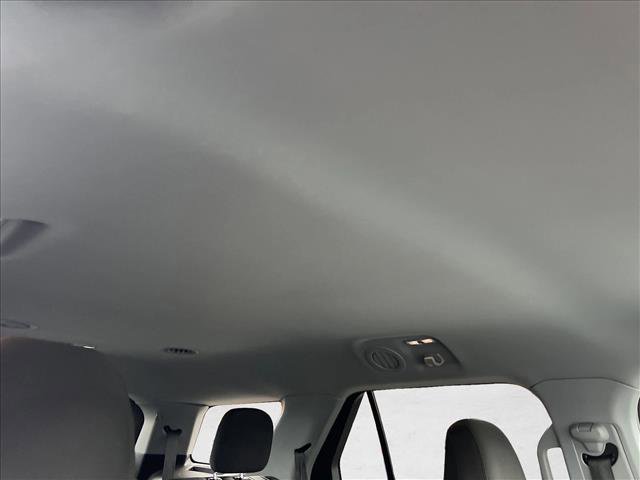 Used 2022 Ford Explorer XLT image 25