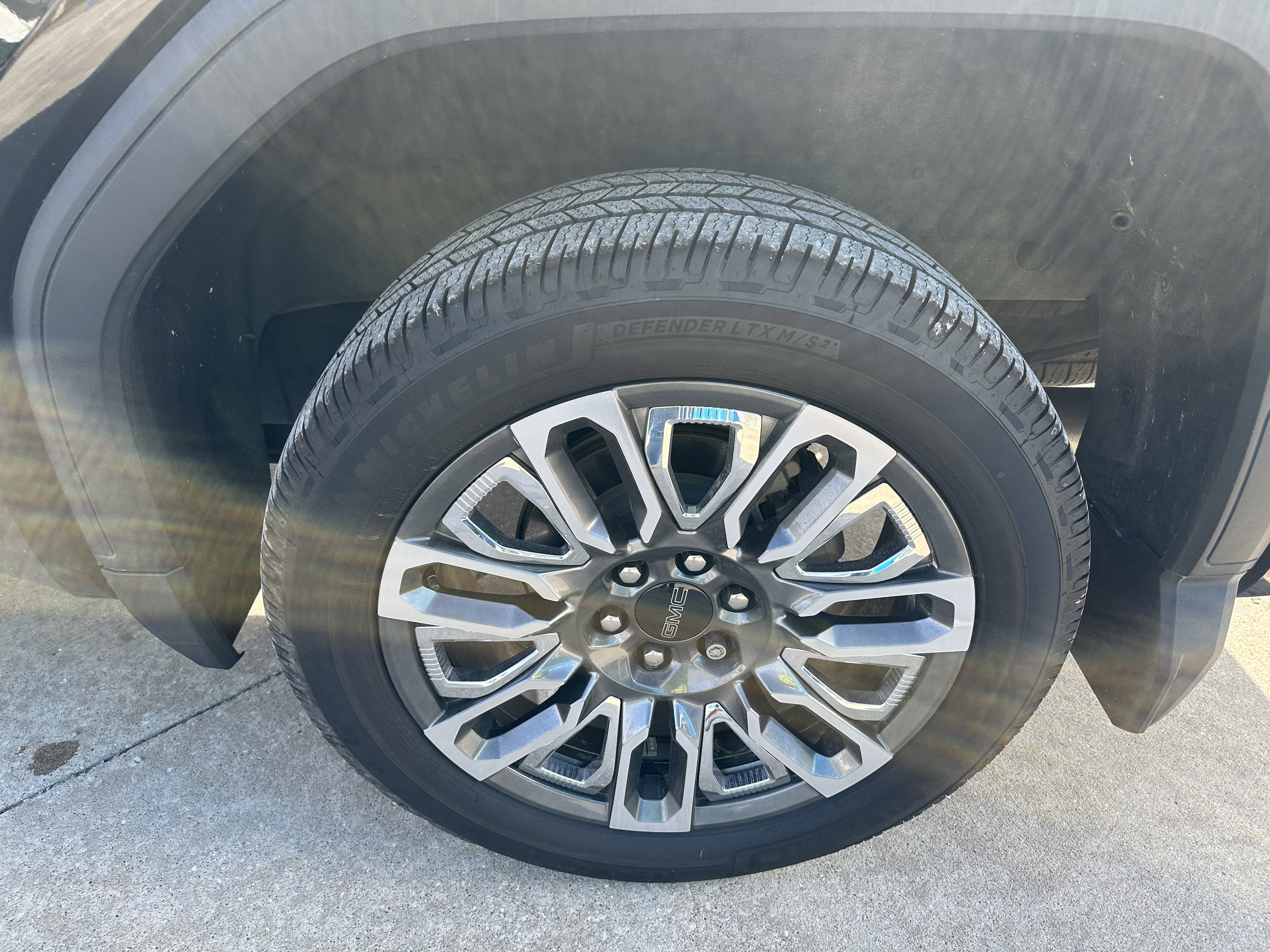 Used 2023 GMC Sierra 1500 Denali w/ Denali Reserve Package image 9