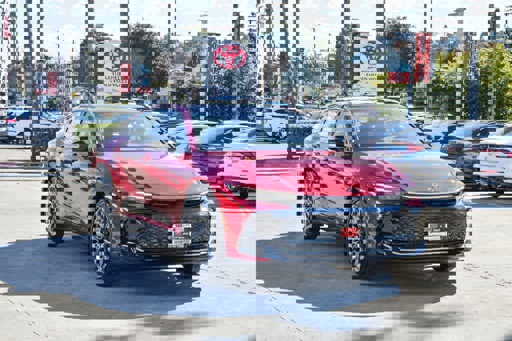 New 2026 Toyota Crown Limited image 3