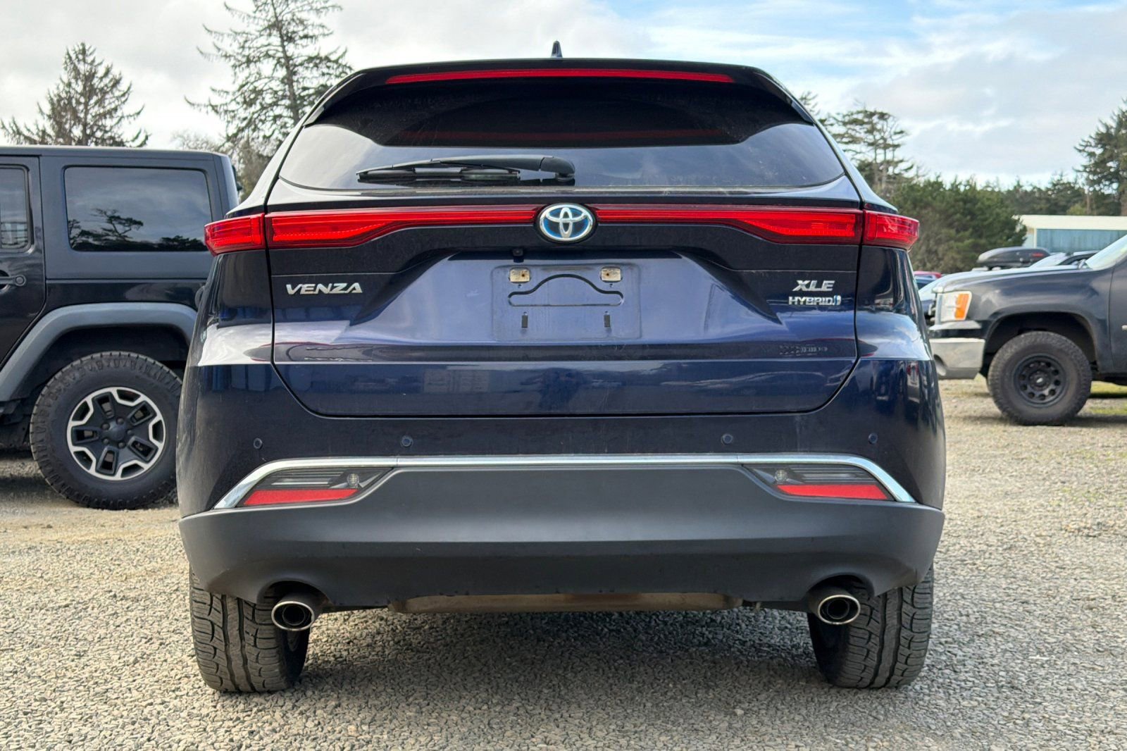 Certified 2021 Toyota Venza XLE w/ Softex Package image 6