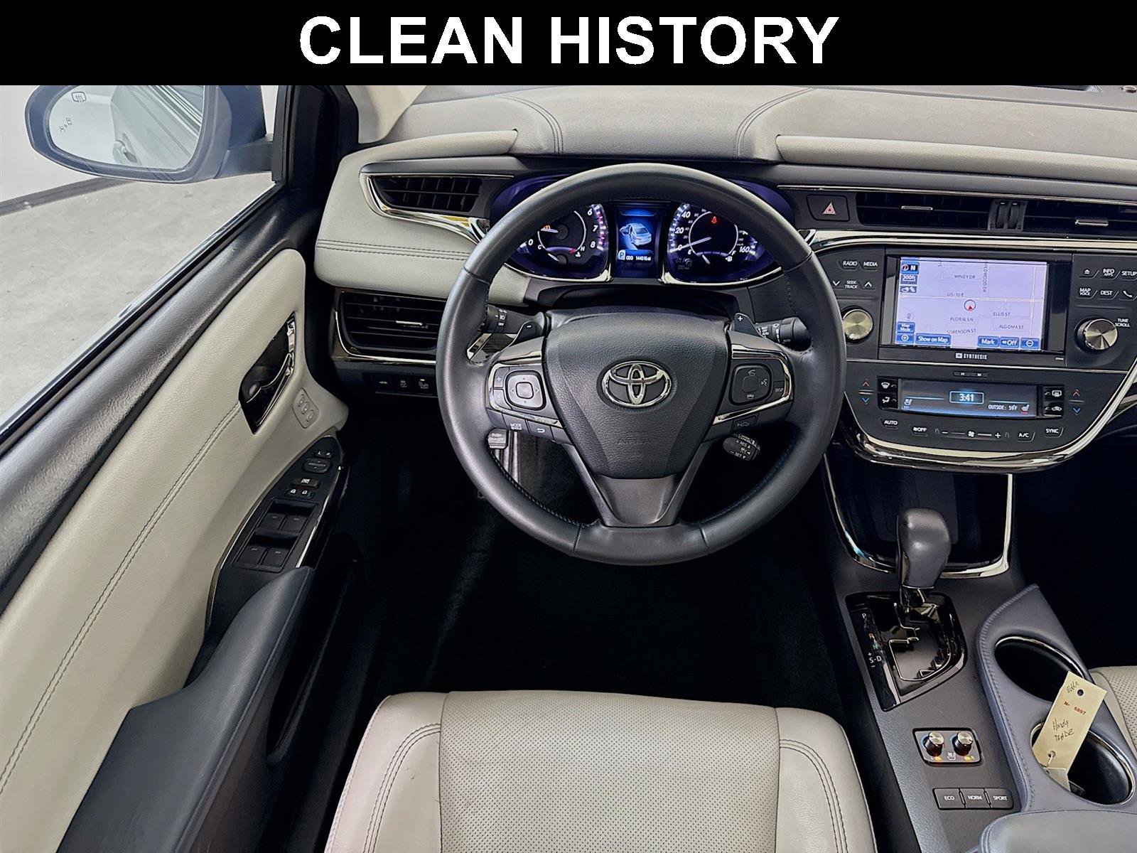 Used 2013 Toyota Avalon Limited w/ Technology Pkg FWD image 2