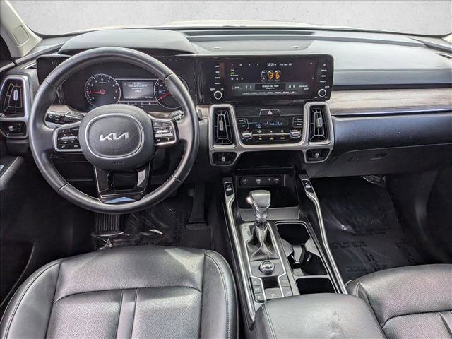 Used 2022 Kia Sorento EX w/ Panoramic Sunroof Package FWD image 25