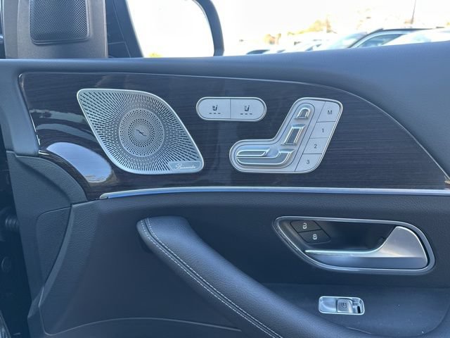 Certified 2025 Mercedes-Benz GLS 450 4MATIC image 36