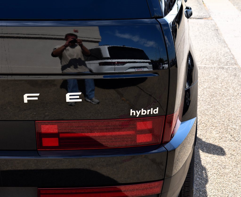 New 2026 Hyundai Santa Fe SE image 10