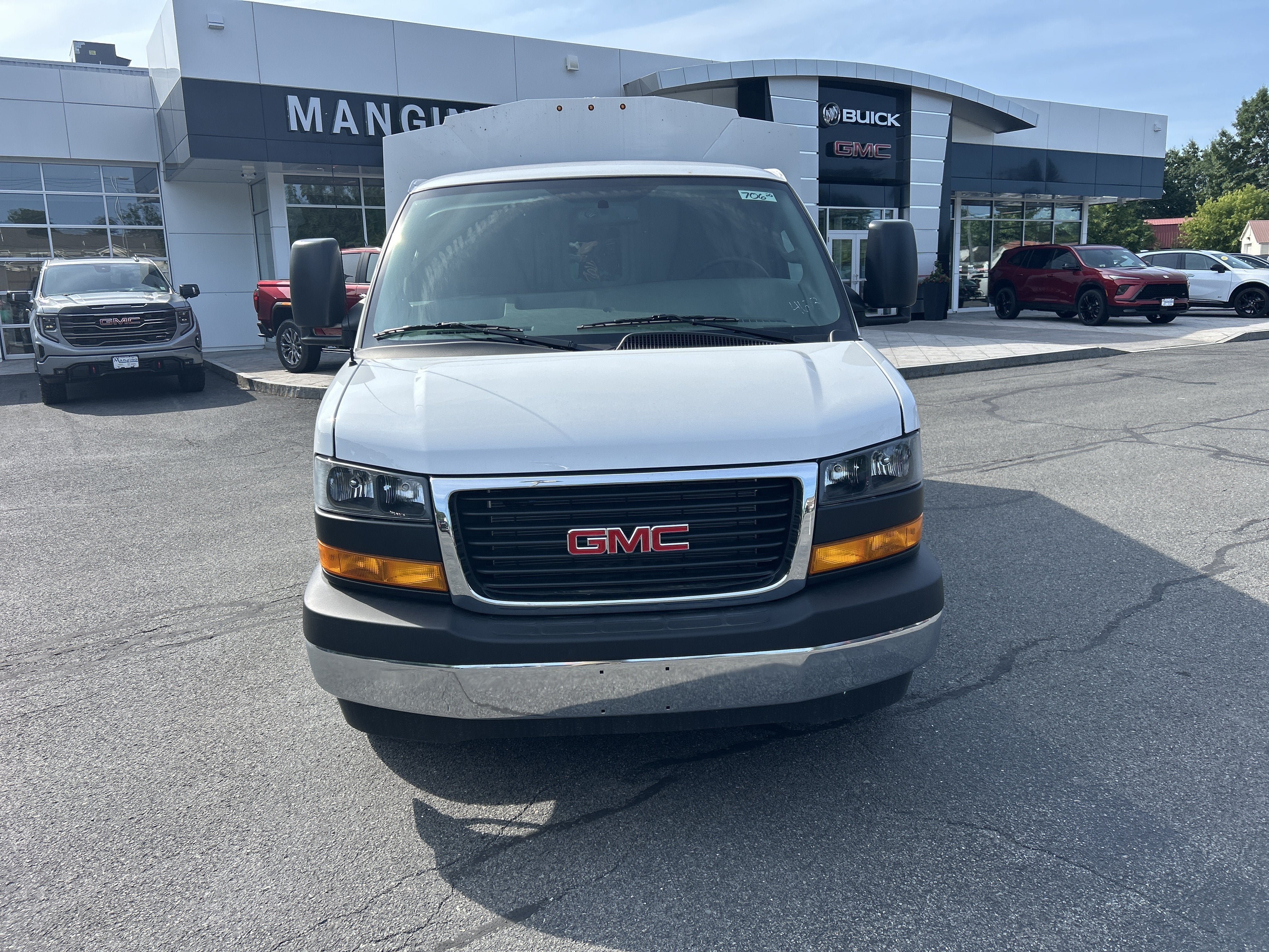 New 2026 GMC Savana 3500 w/ Power Convenience Package RWD image 15