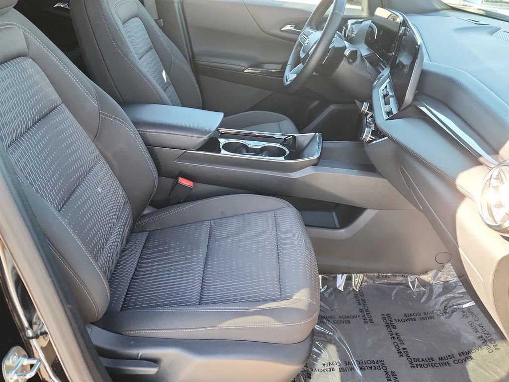 Used 2025 Chevrolet Equinox LT image 13