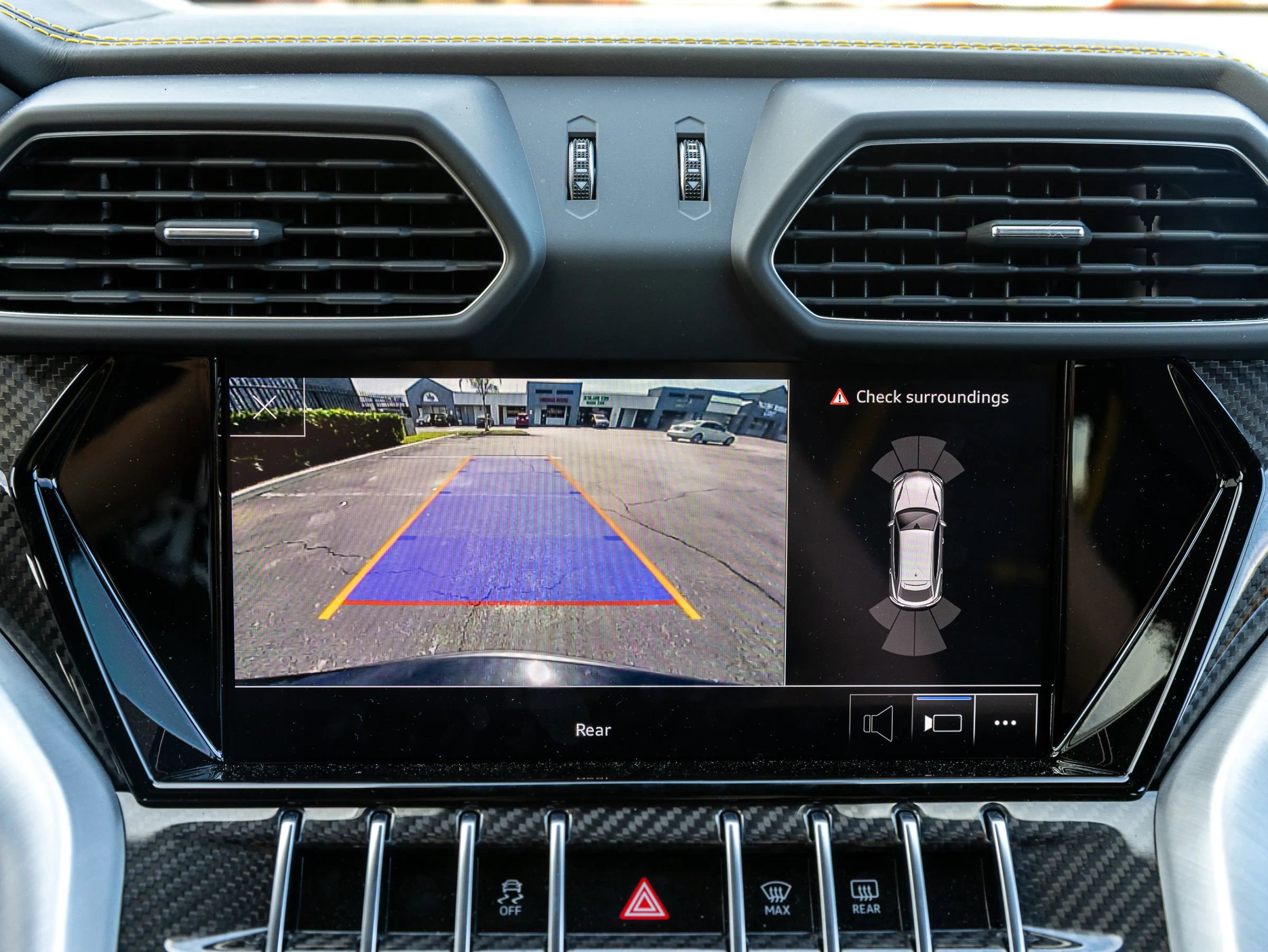 Used 2024 Lamborghini Urus S image 27