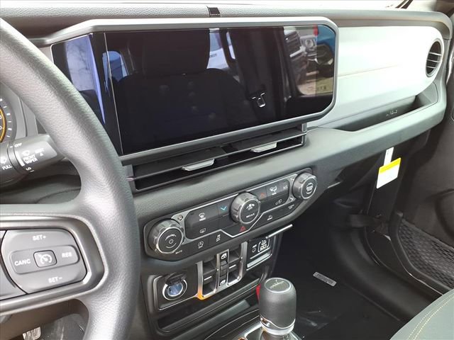 New 2026 Jeep Gladiator Sport image 10