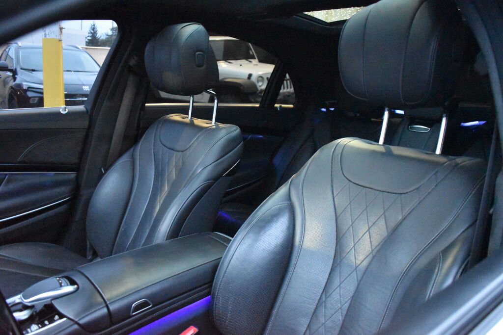 Used 2018 Mercedes-Benz S 560 Sedan w/ AMG Line Exterior image 17