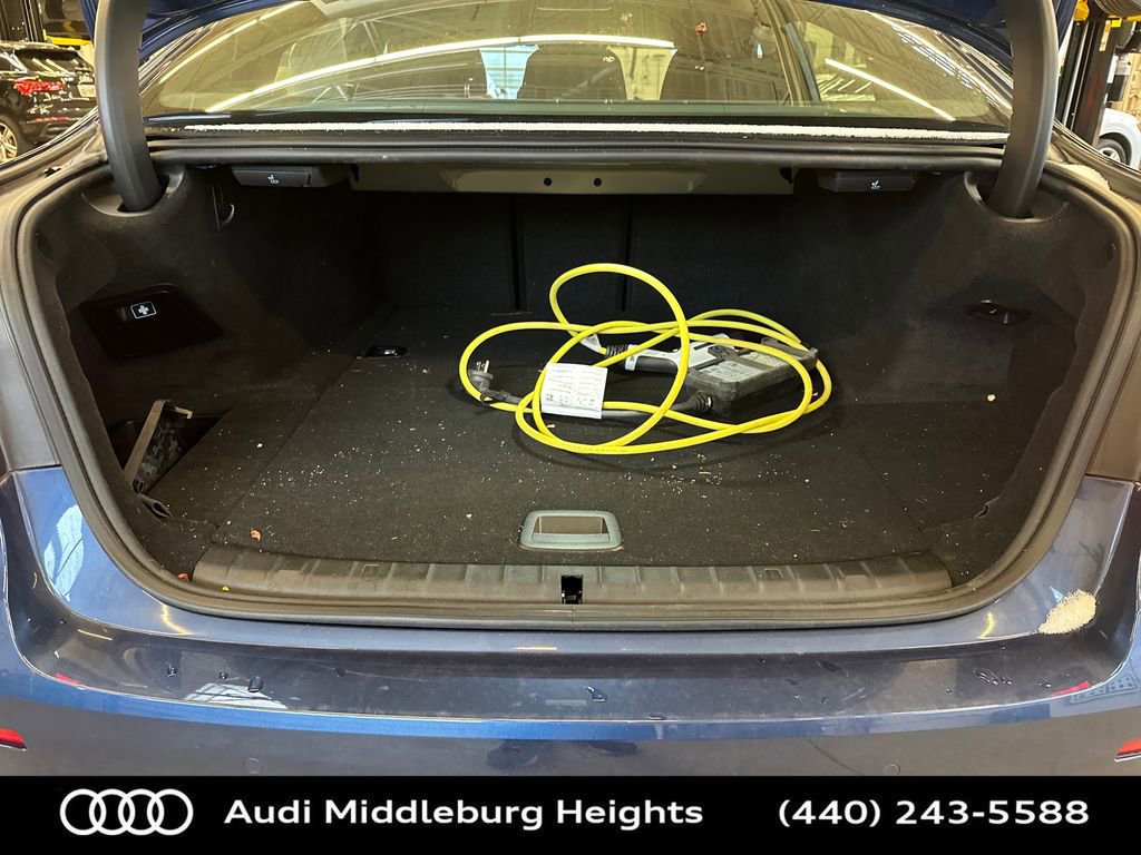 Used 2023 BMW 530e xDrive w/ Luxury Seating Package image 25