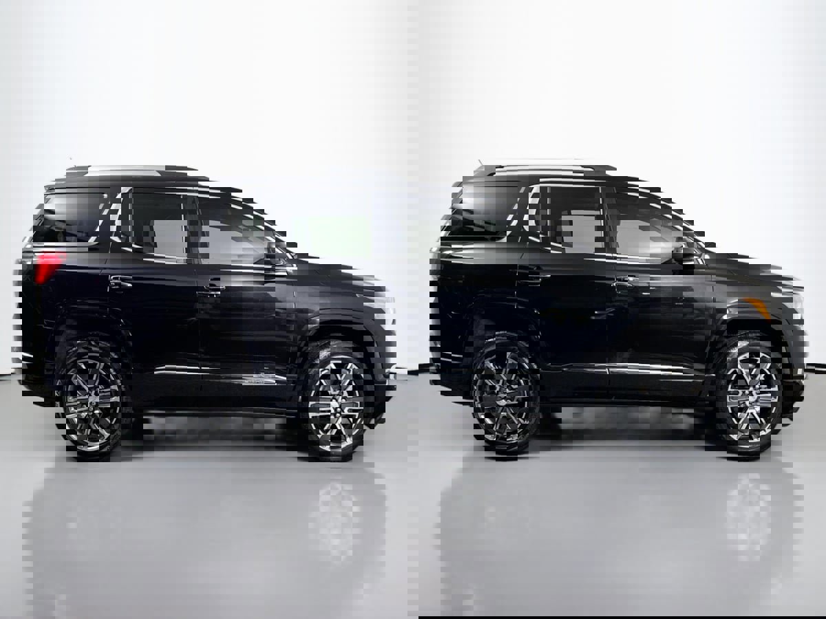 Used 2018 GMC Acadia Denali w/ Technology Package image 5