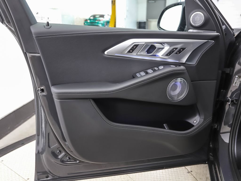 Used 2026 BMW XM Label Red image 10