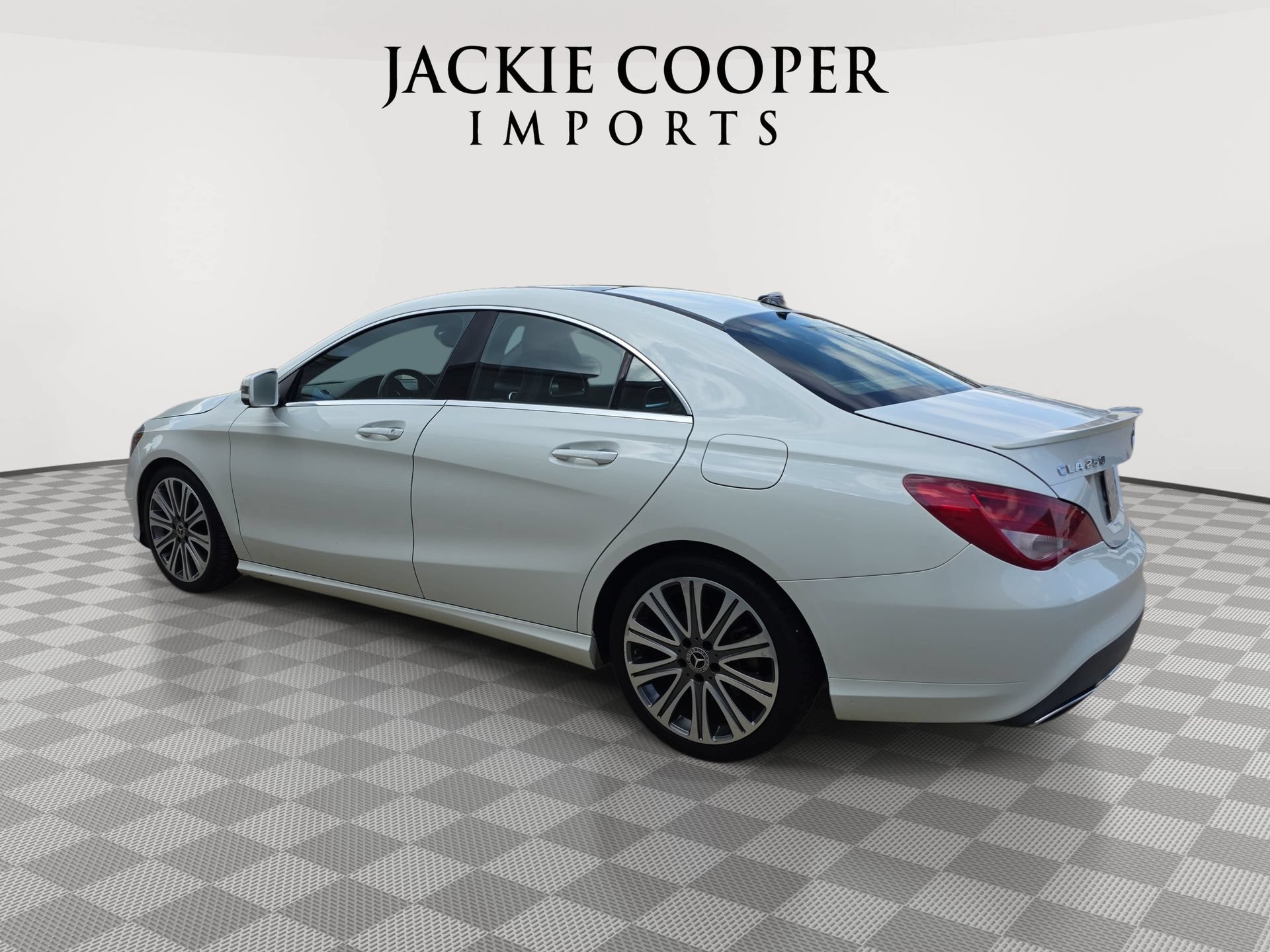 Used 2018 Mercedes-Benz CLA 250 image 7
