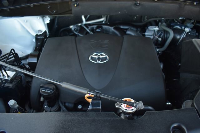 Used 2019 Toyota Highlander XLE image 37