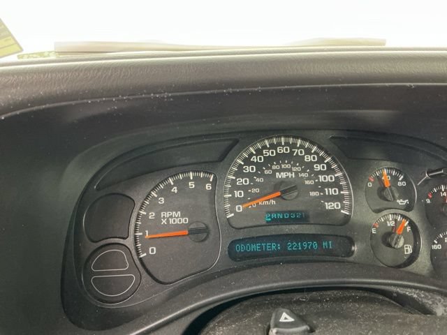 Used 2005 Chevrolet Suburban Z71 w/ Preferred Equipment Group AWD/4WD image 10