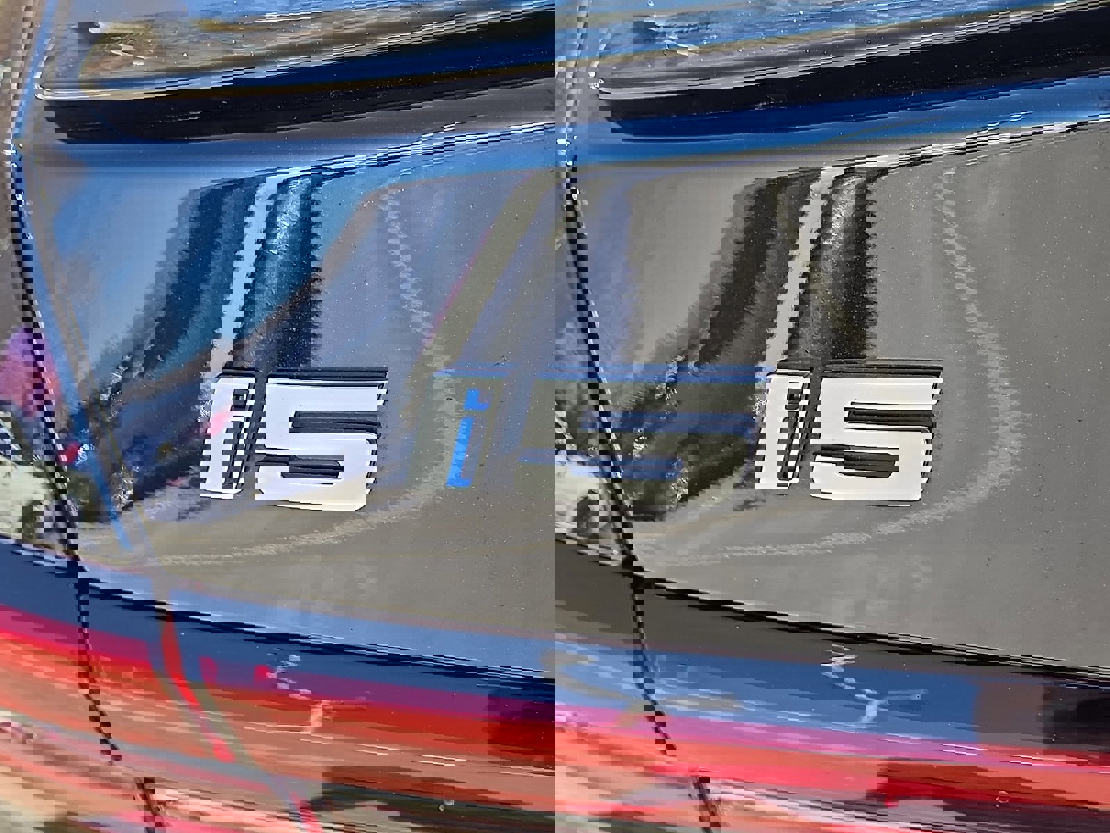 Used 2025 BMW i5 xDrive40 w/ Executive Package image 32