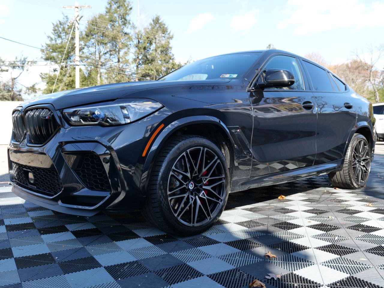 Used 2023 BMW X6 M Competition w/ Competition Package image 90
