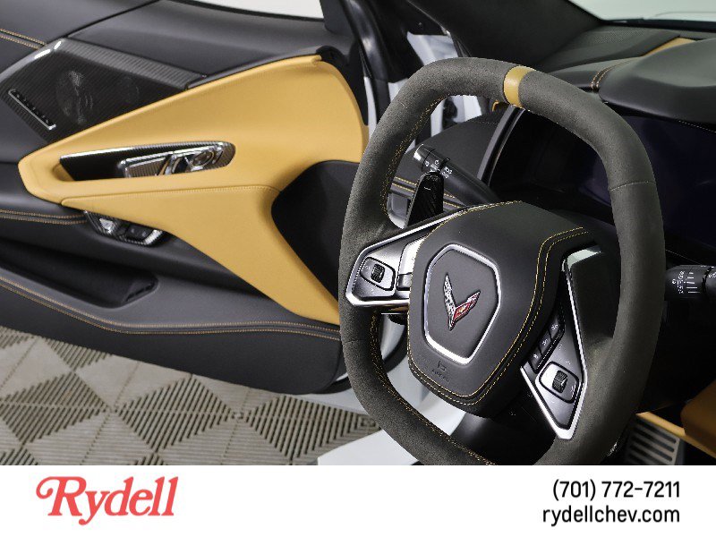 Used 2025 Chevrolet Corvette Stingray Premium Cpe w/ Z51 Performance Package image 15